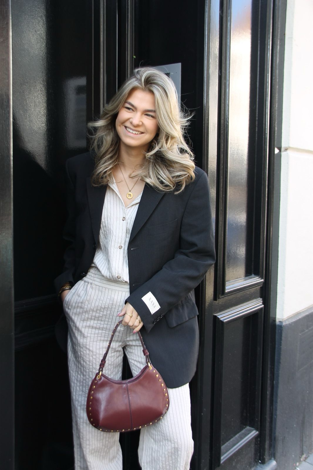 Iris Black - Vintage Oversized Blazer