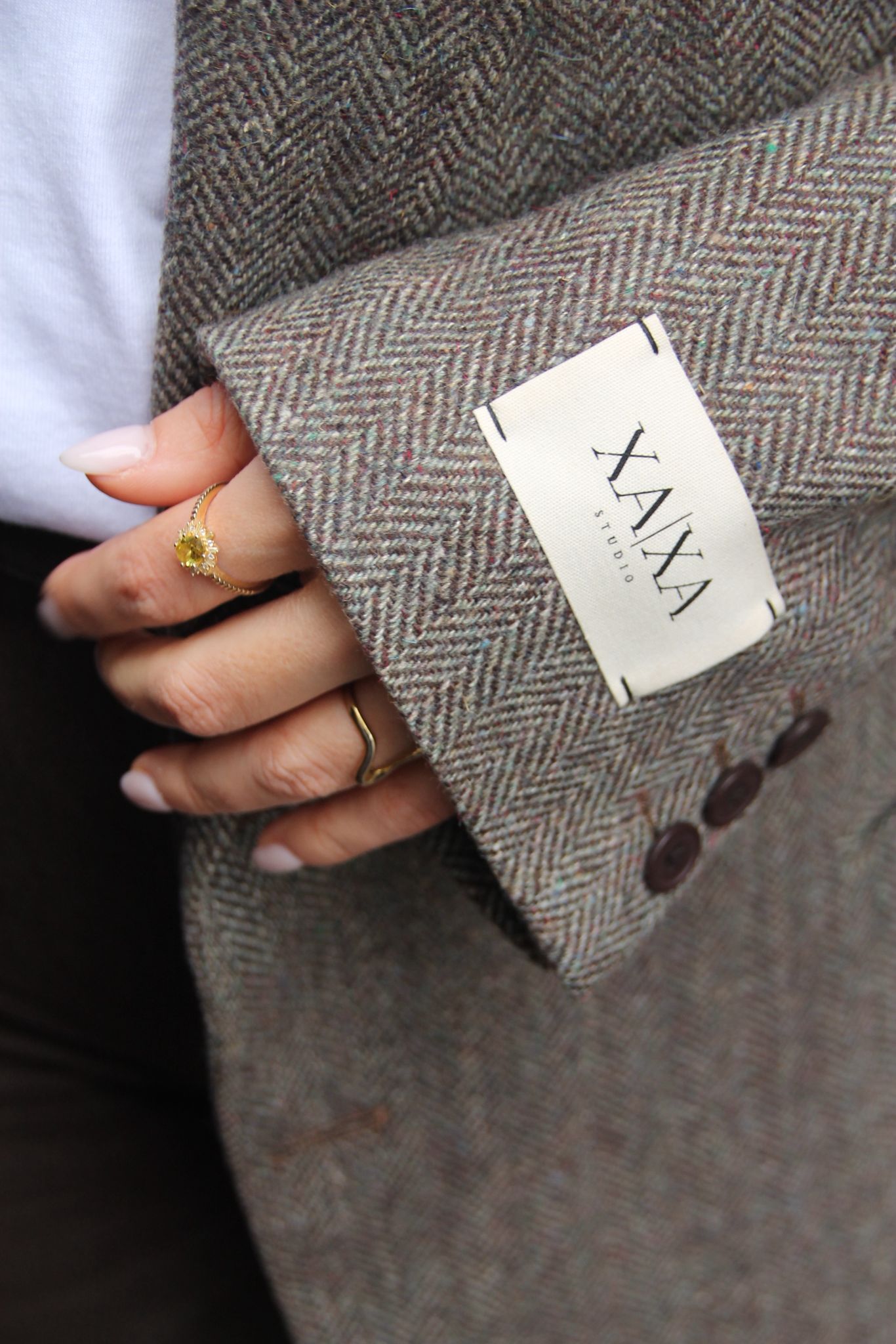 Aura Brown - Vintage Oversized Blazer