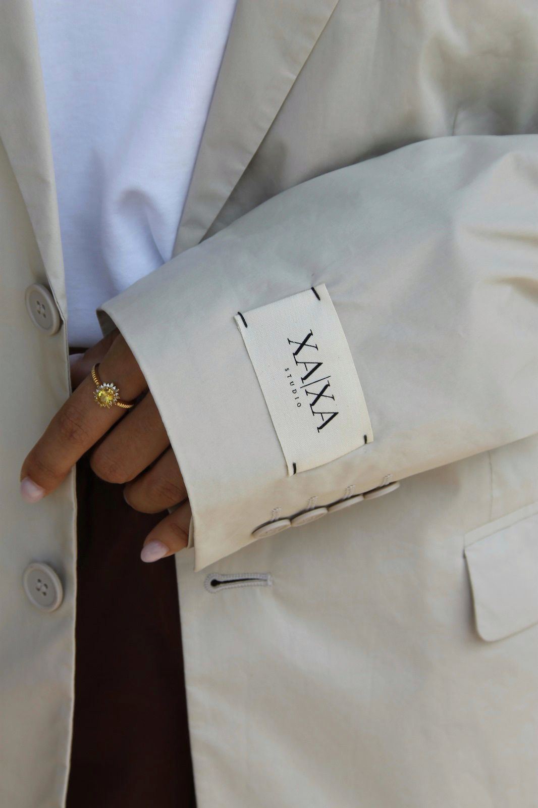 Calm Beige - Vintage Oversized Blazer